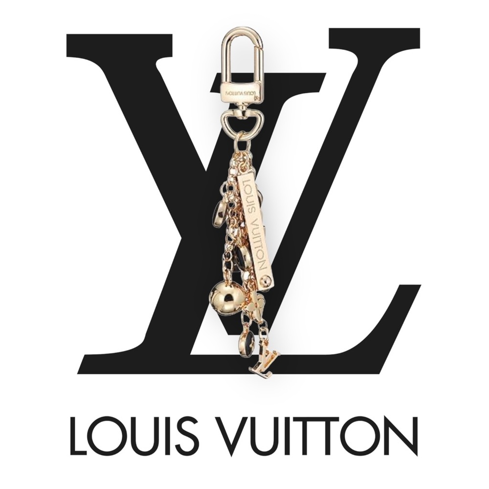 Authentic LOUIS VUITTON Bag Charm & Key Holder. LOUIS VUITTON Charm Clip.